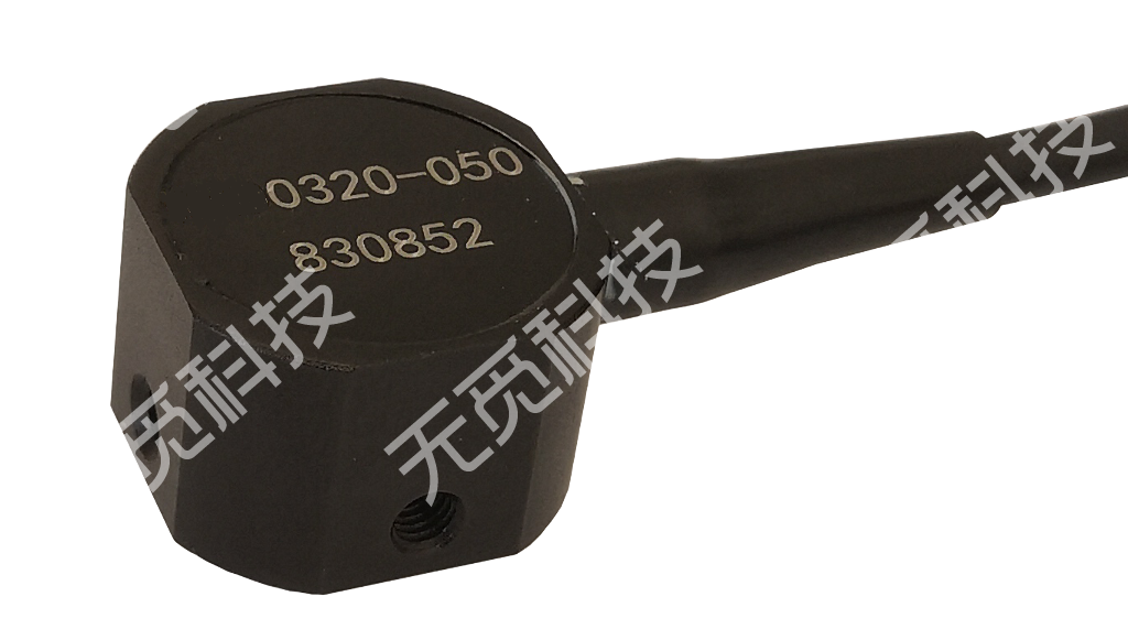 压阻式加速度传感器