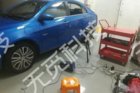 汽车车门关门振动衰减测试：激光三角距离传感器的高精度应用